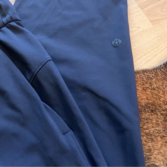 LULULEMON On the Fly Jogger Luxtreme In True Navy Size 4 - Picture 7 of 11